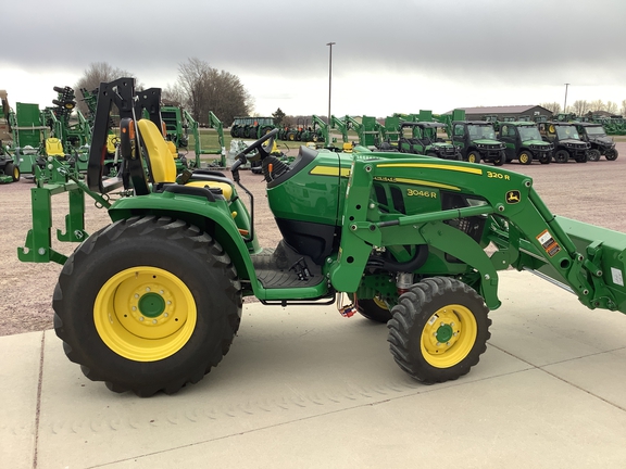 2023 John Deere 3046R Tractor Compact