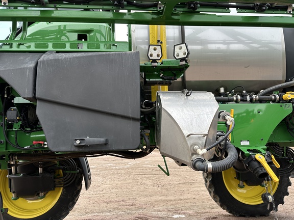 2023 John Deere 410R Sprayer/High Clearance