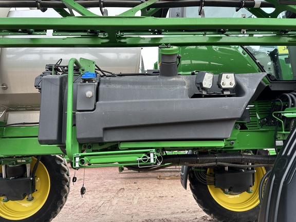 2023 John Deere 410R Sprayer/High Clearance