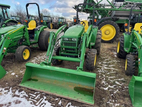 2013 John Deere 4720 Tractor Compact