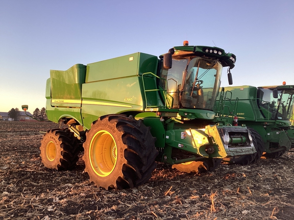 2020 John Deere S790 Combine