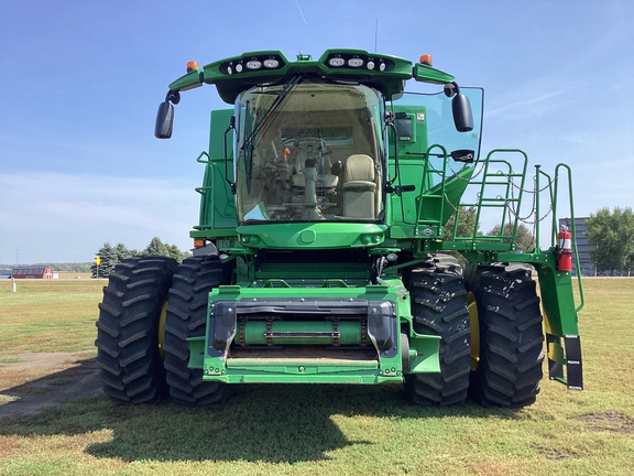 2020 John Deere S790 Combine
