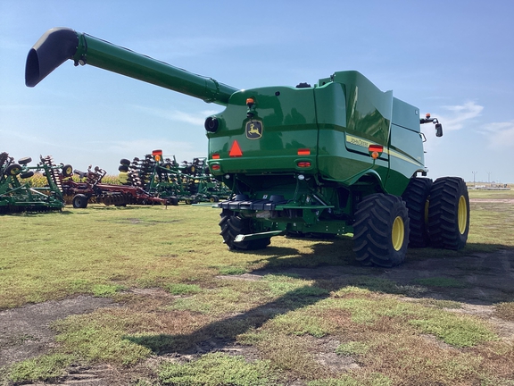2020 John Deere S790 Combine