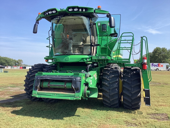 2020 John Deere S790 Combine