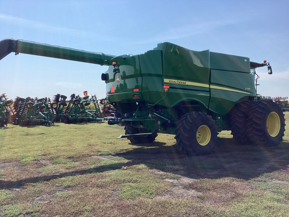 2020 John Deere S790 Combine