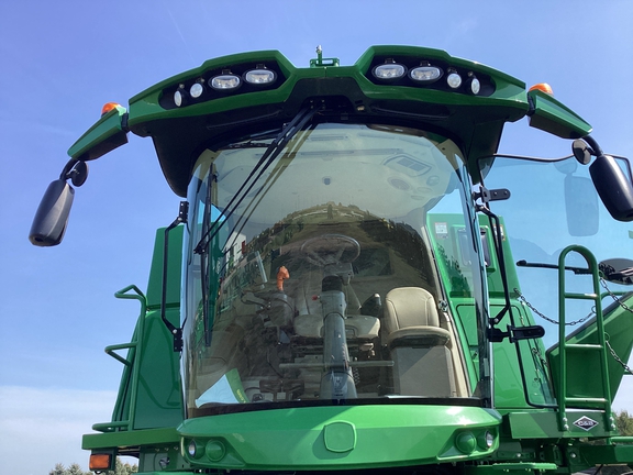 2020 John Deere S790 Combine
