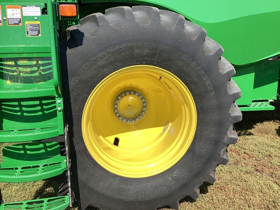 2020 John Deere S790 Combine