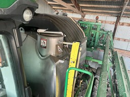 2016 John Deere R4045 Sprayer/High Clearance