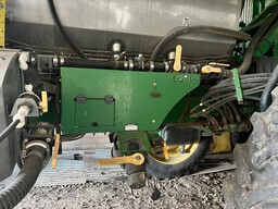 2016 John Deere R4045 Sprayer/High Clearance