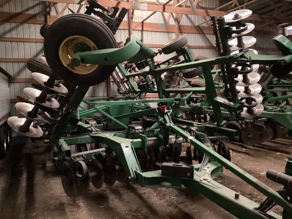 2013 John Deere 2720 Disk Ripper