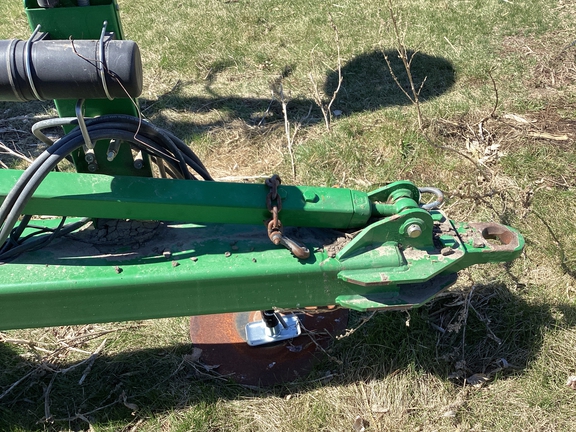 2011 John Deere 2210 Field Cultivator