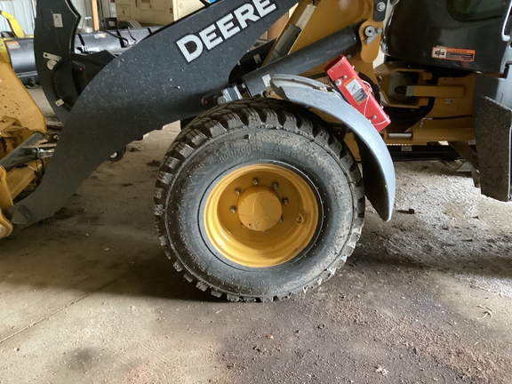 2024 John Deere 324 P Compact Utility Loader