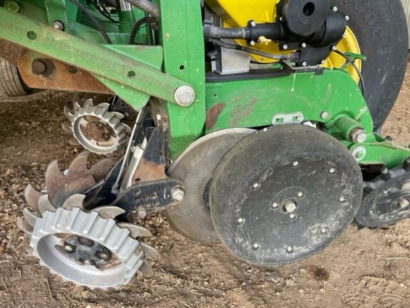 2012 John Deere 1770NT CCS Planter