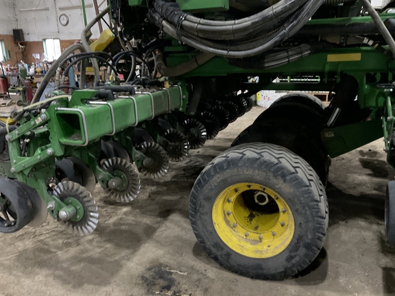 2022 John Deere DB60 Planter