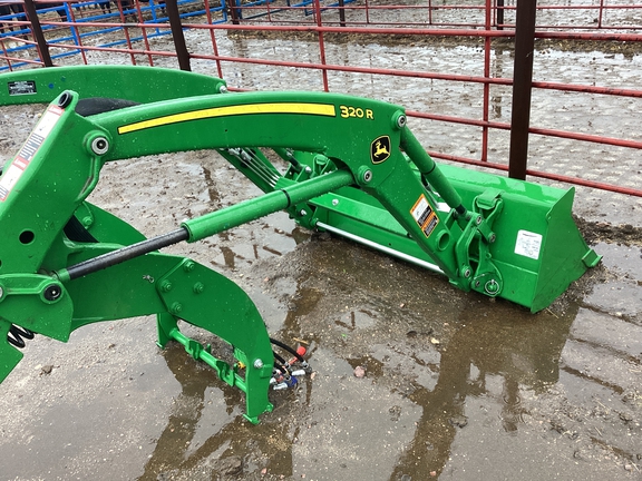 2023 John Deere 3039R Tractor Compact