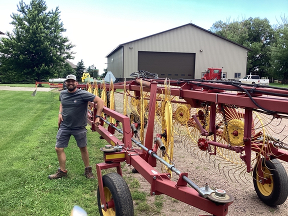 2012 New Holland ht154 Rake