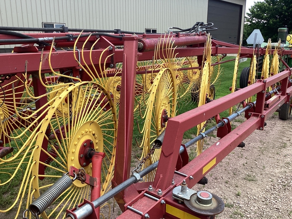 2012 New Holland ht154 Rake