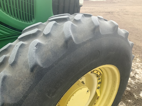 2007 John Deere 7520 Tractor