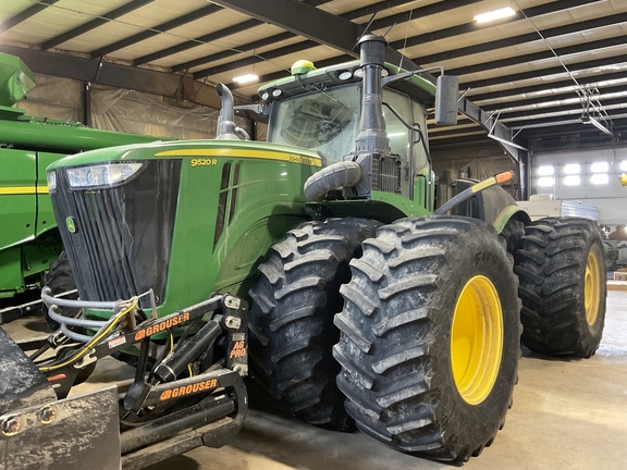 2019 John Deere 9520R Tractor 4WD