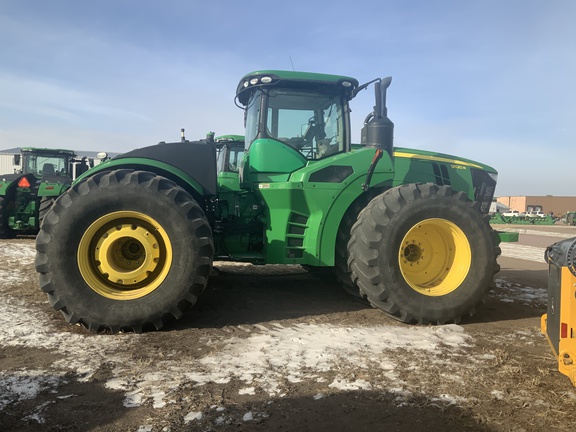 2019 John Deere 9520R Tractor 4WD