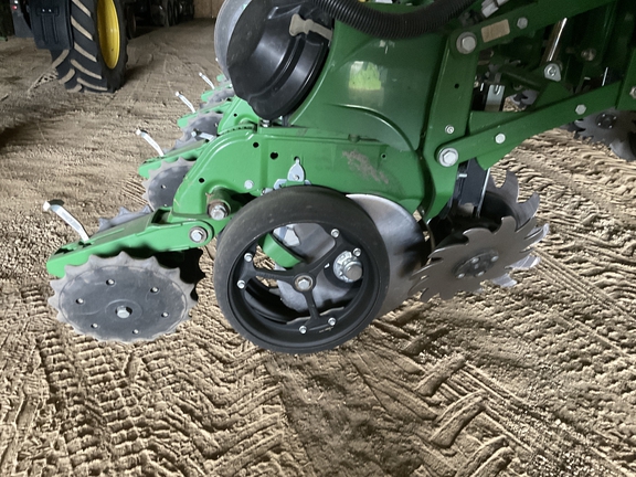 2019 John Deere 1775NT Planter