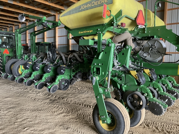 2019 John Deere 1775NT Planter