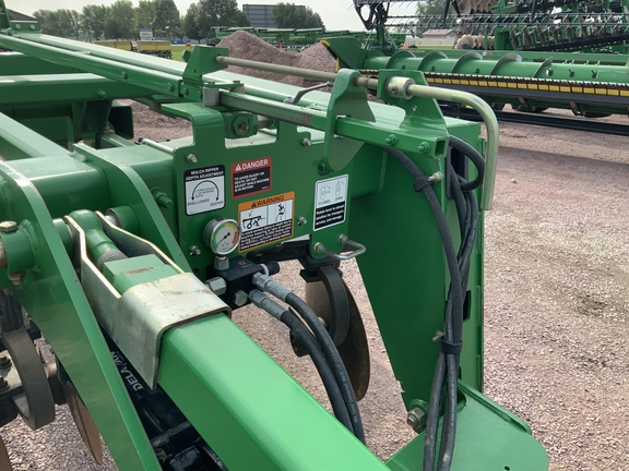 2009 John Deere 2700 Disk Ripper