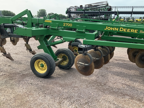 2009 John Deere 2700 Disk Ripper