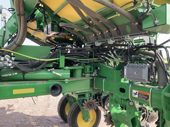 2024 John Deere 1775NT Planter