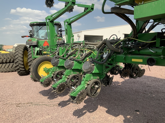 2024 John Deere 1775NT Planter