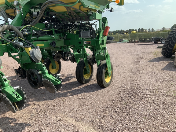 2024 John Deere 1775NT Planter