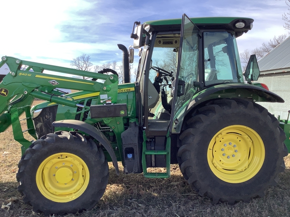 2022 John Deere 5115M Tractor