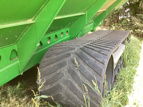 2023 Brent 1596 Grain Cart