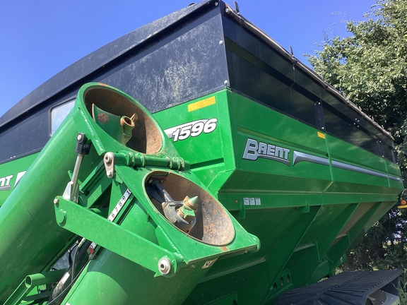 2023 Brent 1596 Grain Cart