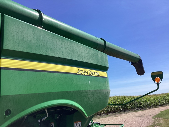 2021 John Deere S780 Combine