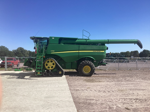 2021 John Deere S780 Combine