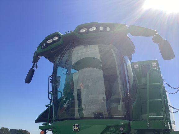 2021 John Deere S780 Combine