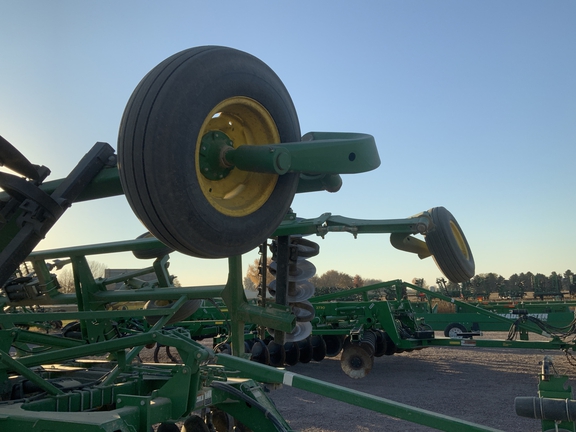 2014 John Deere 2720 Disk Ripper