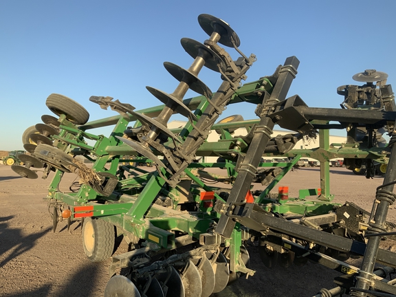 2014 John Deere 2720 Disk Ripper