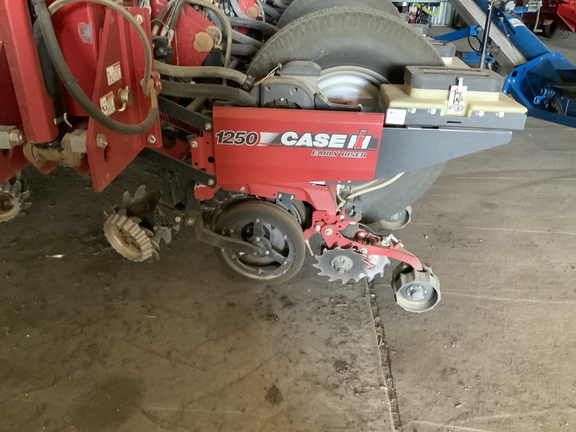 2012 Case IH 1250 Planter