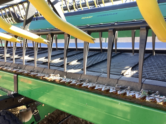 2024 John Deere RD45F Header Combine