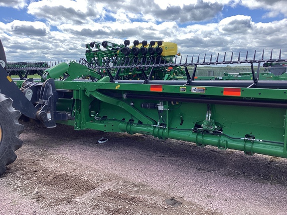 2024 John Deere RD45F Header Combine
