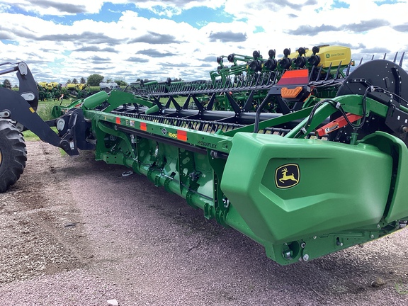 2024 John Deere RD45F Header Combine