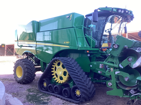 2024 John Deere S780 Combine