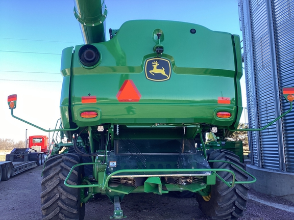 2024 John Deere S780 Combine