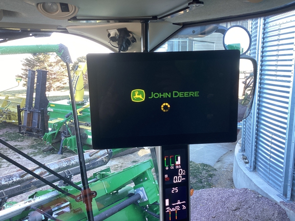 2024 John Deere S780 Combine