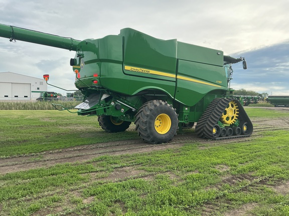 2024 John Deere S780 Combine