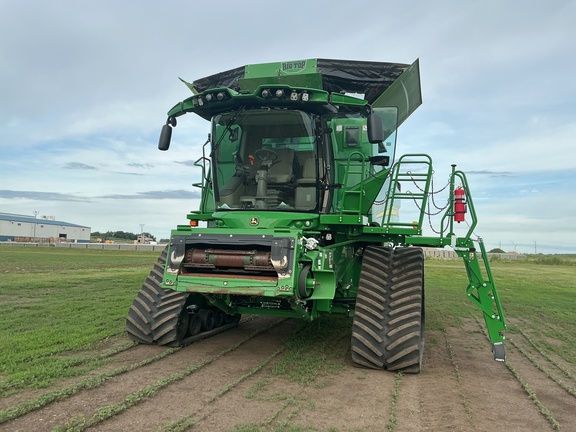 2024 John Deere S780 Combine