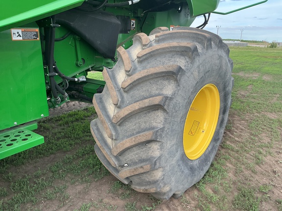 2024 John Deere S780 Combine