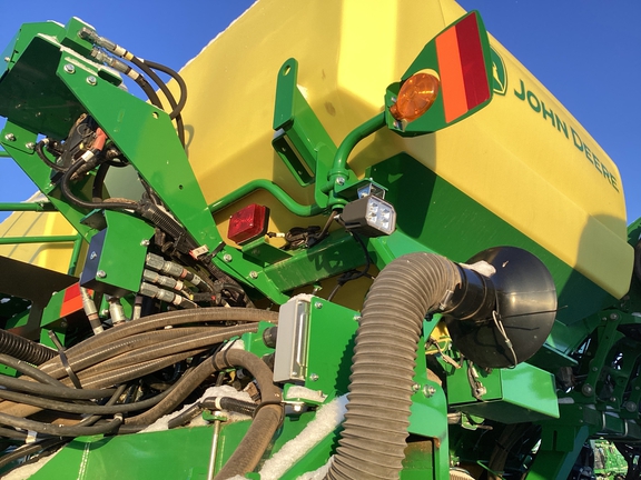 2024 John Deere 1795 Planter